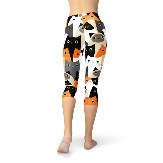 Women All Over Print Cats Capri Leggings