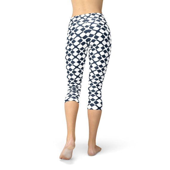 Women Geometric Blue Tile Capri Leggings