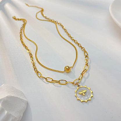 Bee Pendant Layering Necklaces for Women, Popular Items, Bee Necklace, Cute Necklaces, Aesthetic Things, Stackable Necklaces for Women