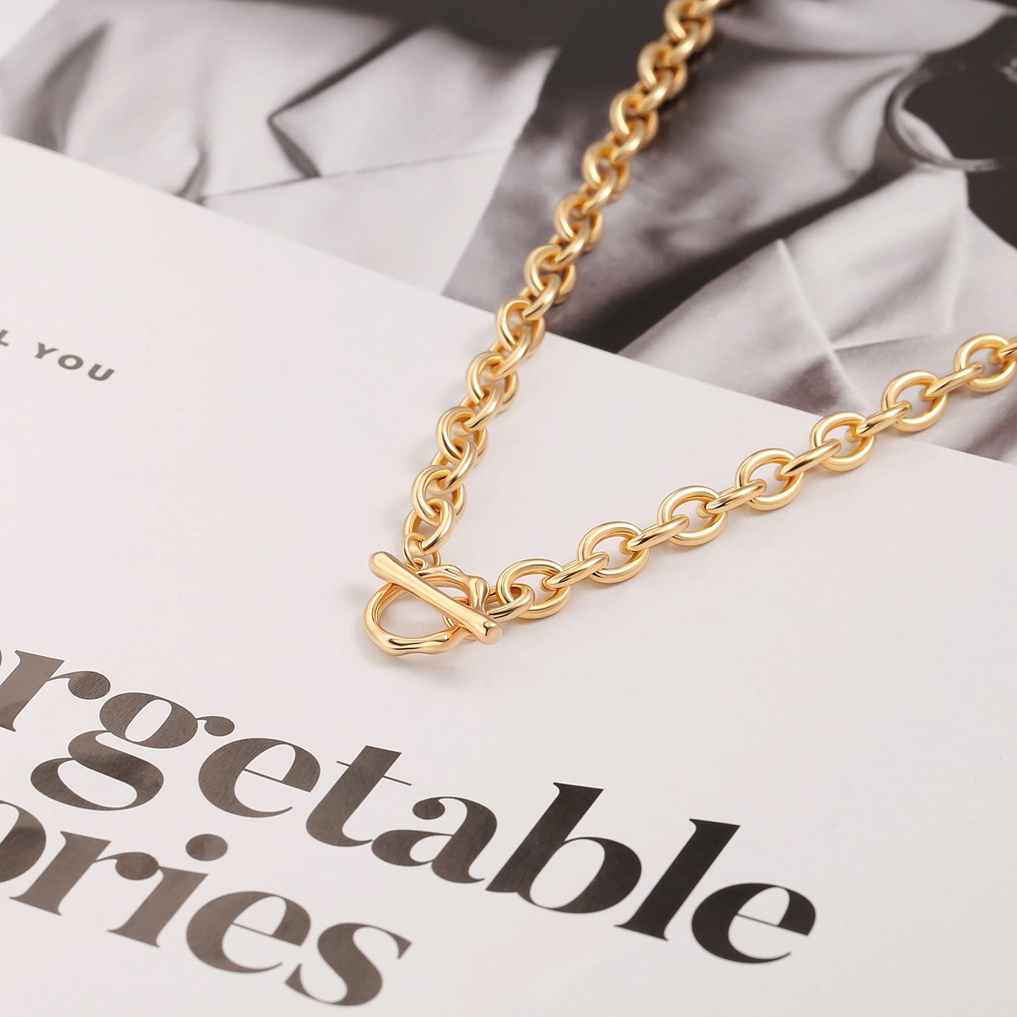Aobei Pearl 18K Gold Paperclip Chain Choker Satellite Chain Biwa Pearl Pendant Necklace Dainty Jewelry for Women