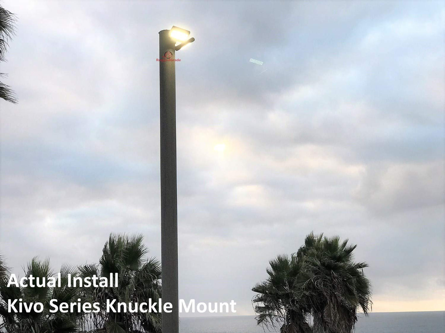 RuggedGrade 120W - Kivo II CS Series LED Floodlight - 17,400 Lumens - Color Selectable 30K/40K/50K - Knuckle Mount