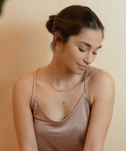 Aobei Pearl 18K Gold Paperclip Chain Choker Satellite Chain Biwa Pearl Pendant Necklace Dainty Jewelry for Women