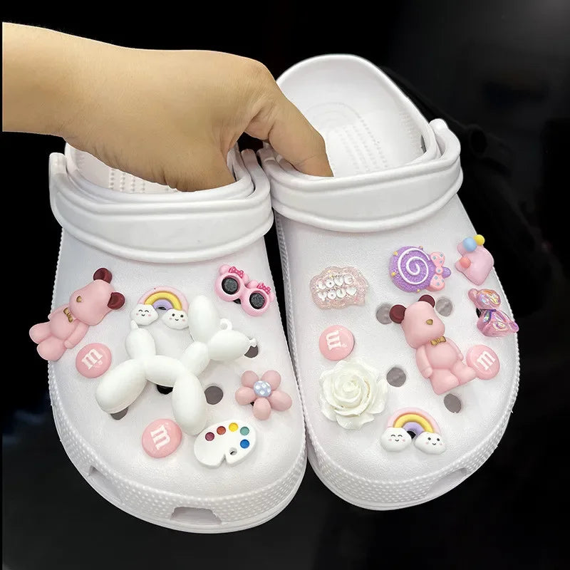 Cute Luxury Shoes Accesories Rhinestone Bling Hole Shoes Charms Metal Chain Shoe Decorations Diy Buckle Pearl Shoes Flower New