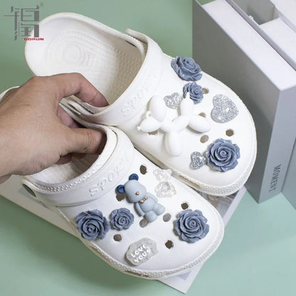 Cute Luxury Shoes Accesories Rhinestone Bling Hole Shoes Charms Metal Chain Shoe Decorations Diy Buckle Pearl Shoes Flower New