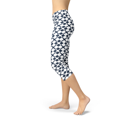 Women Geometric Blue Tile Capri Leggings