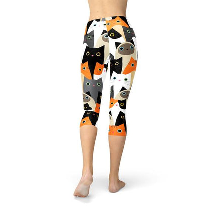 Women All Over Print Cats Capri Leggings