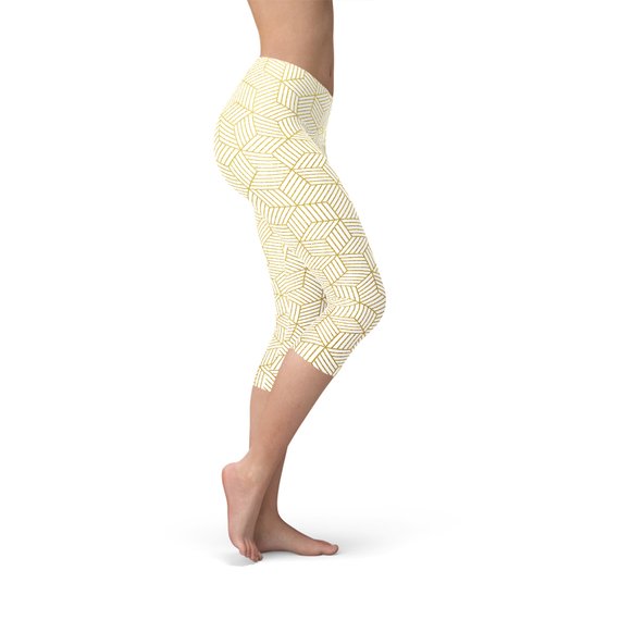 Women White Capri Leggings w/ Geometric Cubes